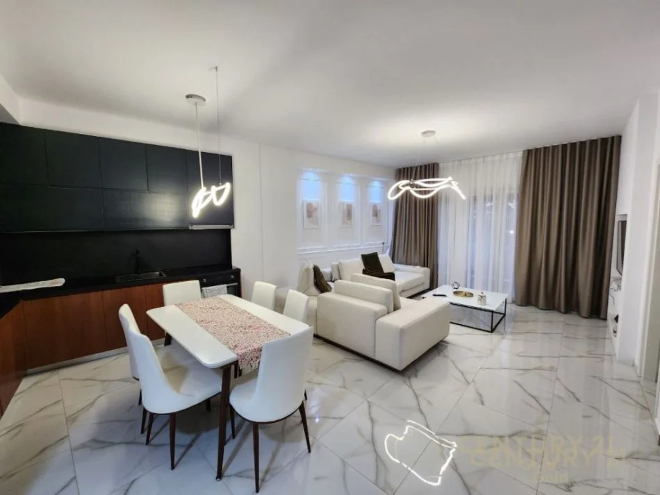 Tirane, shitet apartament 1+1 Kati 2, 80 m² 165.000 € (Rruga e dibres)