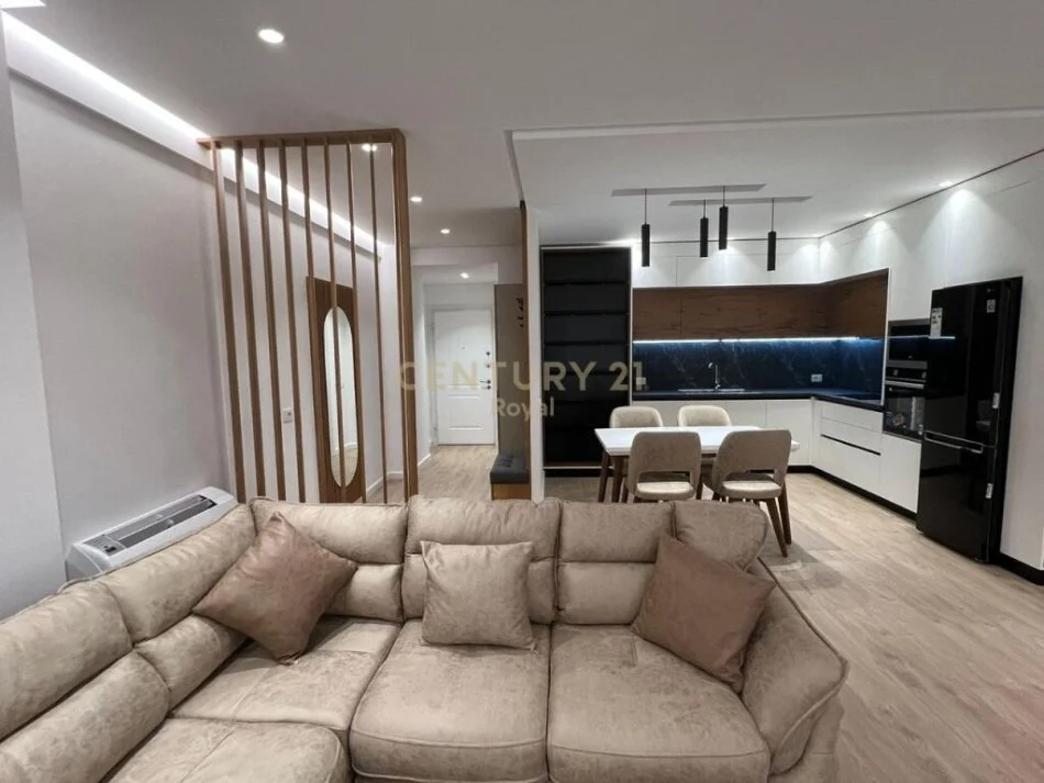 Tirane, jepet me qera apartament 1+1 Kati 3, 120 m² 1.100 € (zog i zi)