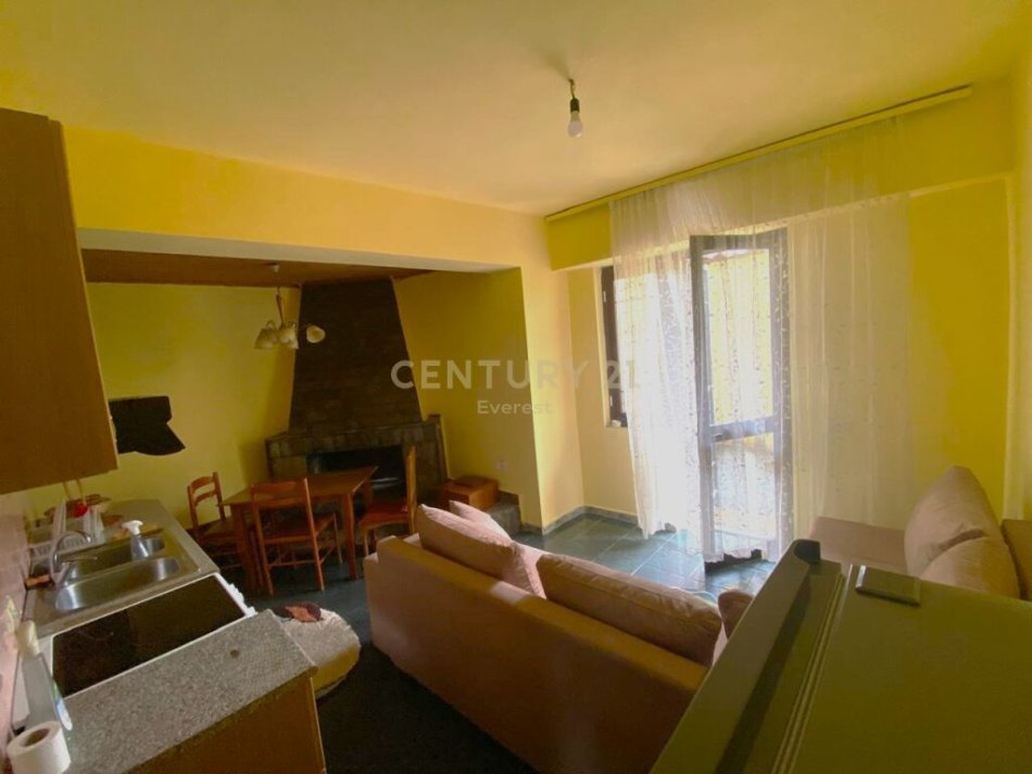 Tirane, jepet me qera apartament 2+1 Kati 1, 107 m² 400 € (SIRI KODRA)