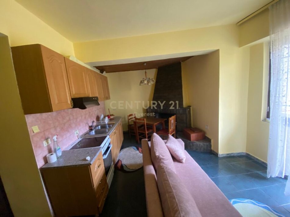 Tirane, jepet me qera apartament 2+1 Kati 1, 107 m² 400 € (SIRI KODRA)