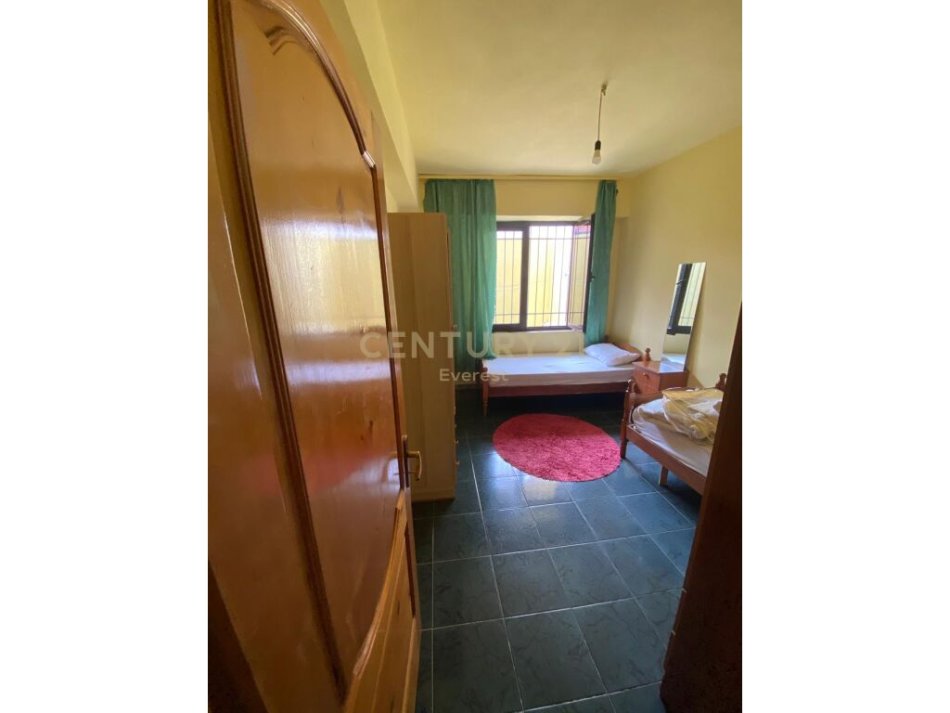 Tirane, jepet me qera apartament 2+1 Kati 1, 107 m² 400 € (SIRI KODRA)