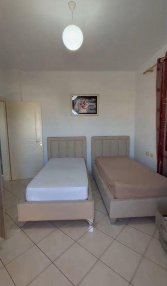 Tirane, jepet me qera shtepi 1+1+Ballkon Kati 2, 70 m² 320 € (rruga Andon frasheri)