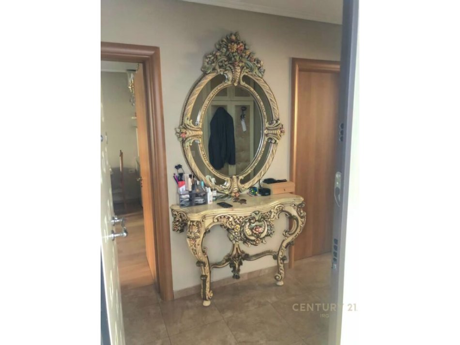 Tirane, jepet me qera apartament 2+1 Kati 2, 72 m² 650 € (MYSLYM SHYR)