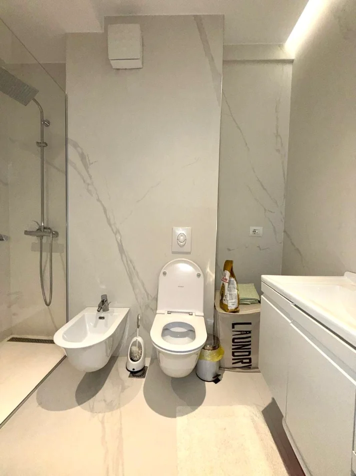 Durres, shitet apartament 3+1 , 133 m² (Gjiri Lalzit)