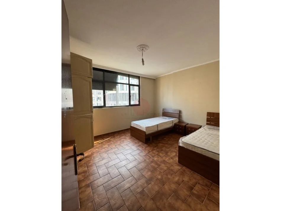 Tirane, jap me qera apartament 2+1 Kati 6, 500 € (Zogu i Zi,Qatar Center)