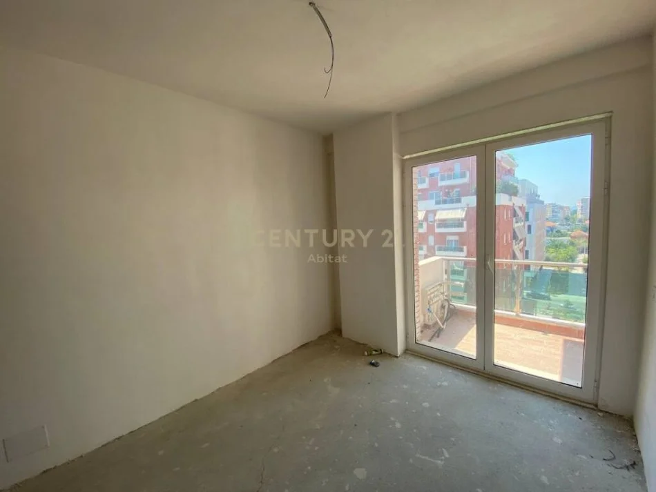 SHITET APARTAMENT 2+1+2+2 POSTE PARKIMI NE ASTIR, "KOMPLEKSI SIMA-COM ABITAT99427
