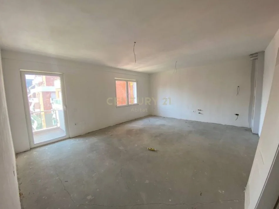 Tirane, shitet apartament 2+1 Kati 5, 122 m² 230.000 € (Astir)