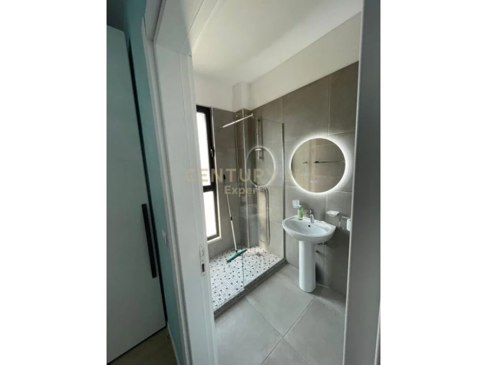 𝐓𝐢𝐫𝐚𝐧𝐞, 𝐣𝐞𝐩𝐞𝐭 𝐦𝐞 𝐪𝐞𝐫𝐚 𝐚𝐩𝐚𝐫𝐭𝐚𝐦𝐞𝐧𝐭 𝟑+𝟏 𝐊𝐚𝐭𝐢 𝟒, 𝟏𝟏𝟗 𝐦² 𝟖𝟎𝟎 € (𝐂𝐚𝐬𝐚 𝐈𝐭𝐚𝐥𝐢𝐚)