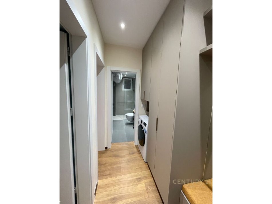 Tirane, jepet me qera apartament 1+1 Kati 4, 64 m² 750 € 