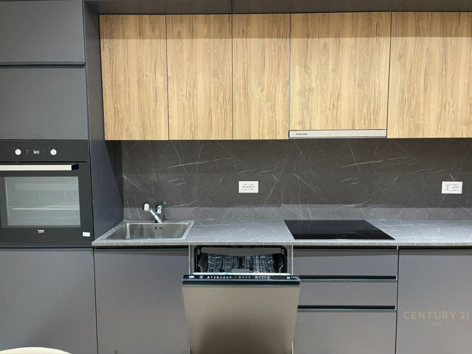 Tirane, jepet me qera apartament 1+1 Kati 4, 64 m² 750 € 