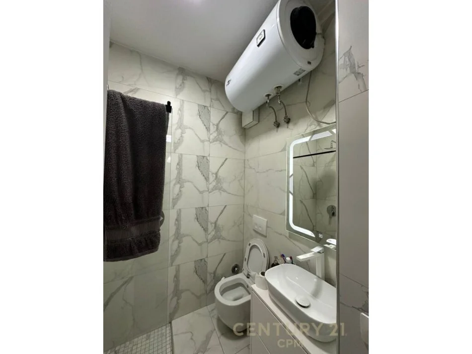 Tirane, jepet me qera apartament 1+1 Kati 1, 50 m² 600 € 