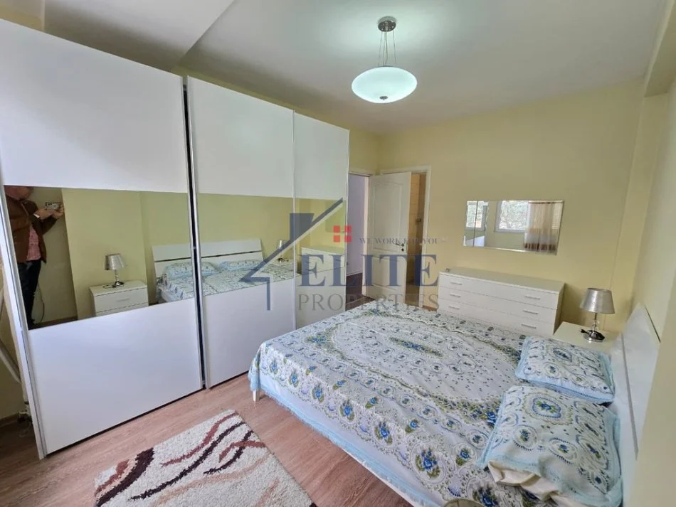 Tirane, jepet me qera apartament 2+1+Ballkon Kati 3, 100 m² 700 € (Kodra e Diellit)