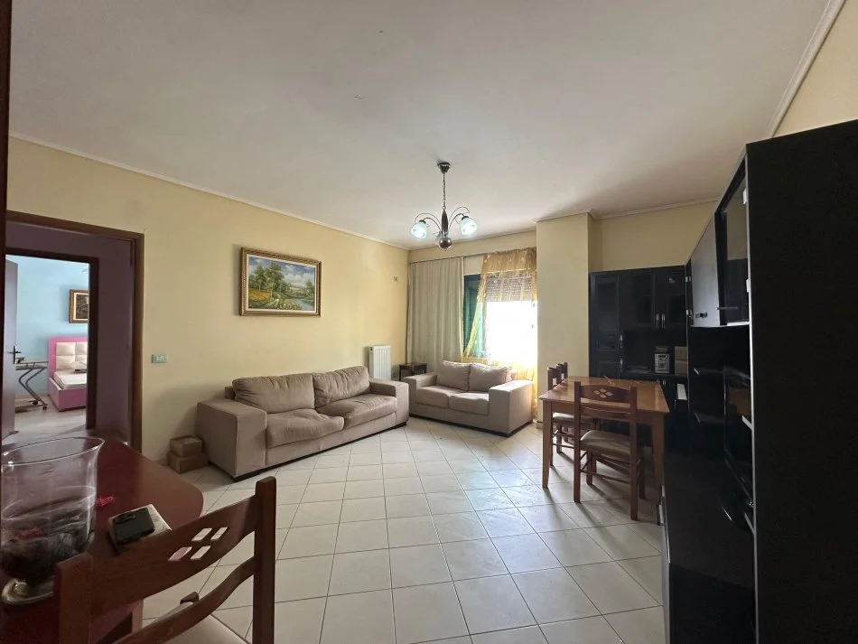 Tirane, shitet apartament 2+1 Kati 3, 106 m² 95.000 € (RRUGA AGON)