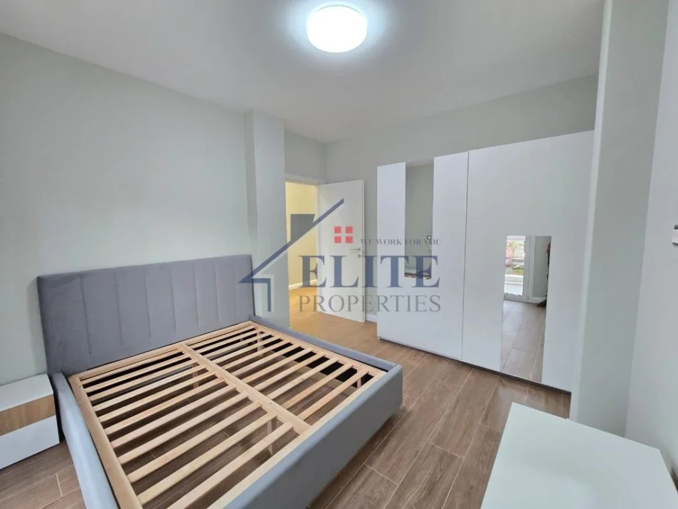 Tirane, jepet me qera apartament 2+1+Ballkon Kati 3, 90 m² 650 € (Rruga Gramoz Pashko)