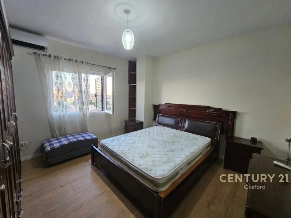 JAPIM ME QIRA APARTAMENT 2+1 PRANE 21 DHJETORIT!  OKS99871