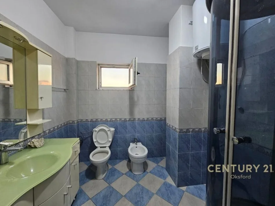 JAPIM ME QIRA APARTAMENT 2+1 PRANE 21 DHJETORIT!  OKS99871
