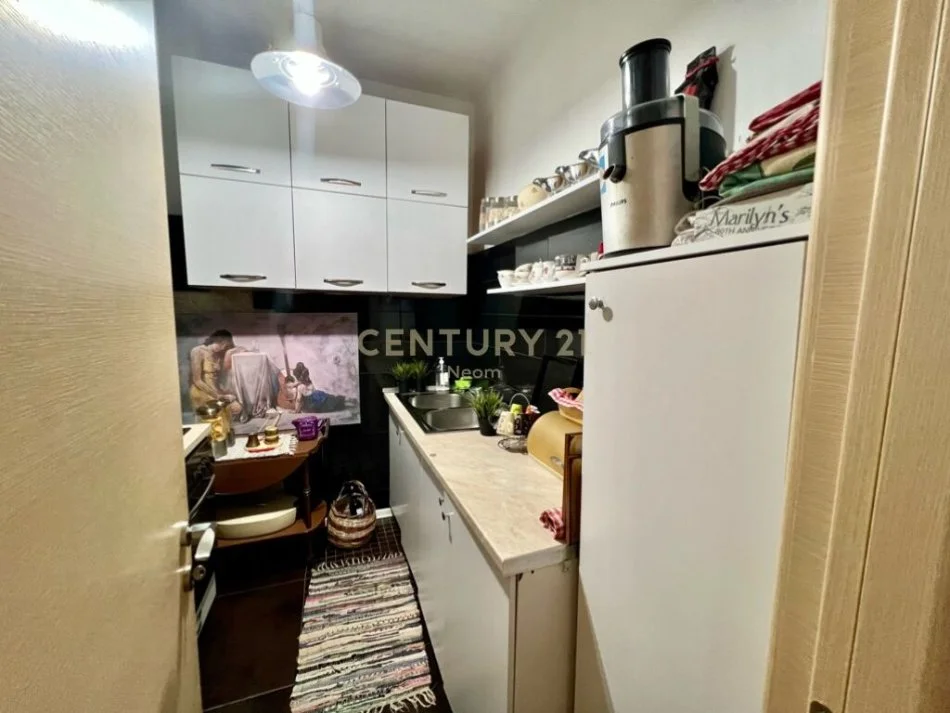 Tirane, shitet apartament 2+1+Ballkon Kati 2, 116 m² 180.000 € (KOPSHTI BOTANIK)