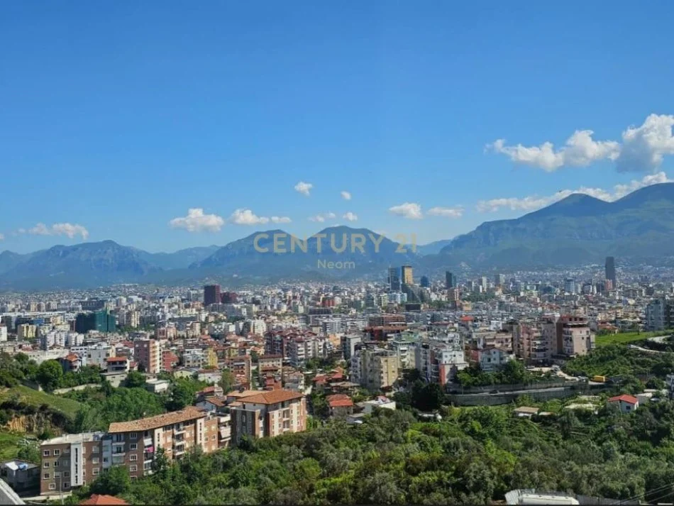 Tirane, shitet apartament 3+1 Kati 4, 123 m² 221.000 € 