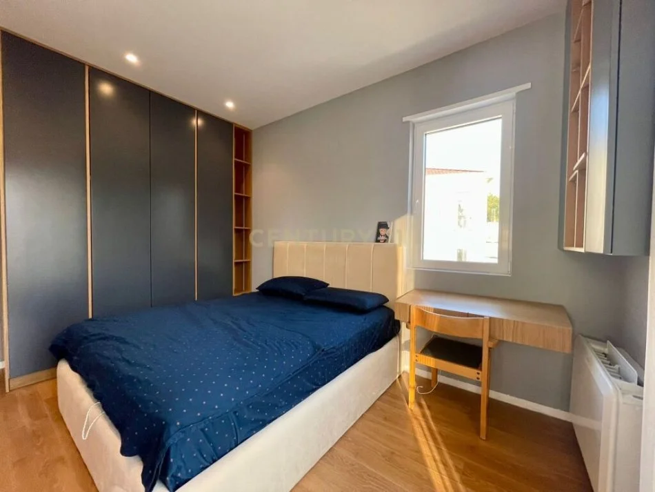 Shqiperi, jepet me qera Vile 5+1 , 352 m² 4.000 € (TEG)