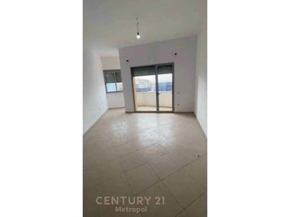 Tirane, shitet apartament 2+1+Ballkon Kati 9, 117 m² 275.000 € (9 KATESHET)