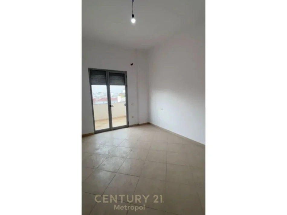 Tirane, shitet apartament 2+1+Ballkon Kati 9, 117 m² 275.000 € (9 KATESHET)