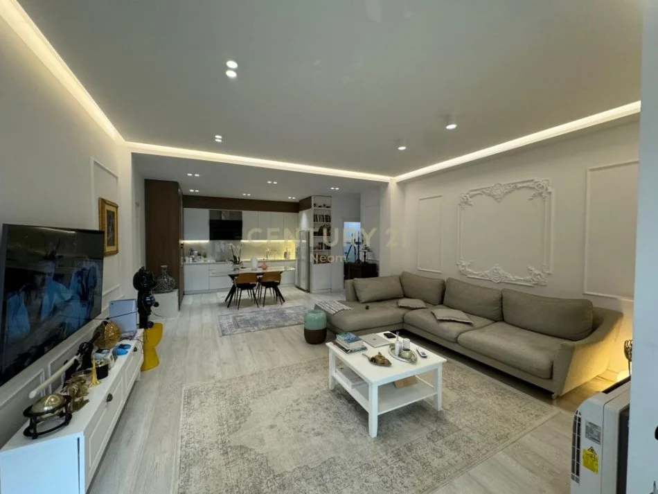 Tirane, jepet me qera apartament 2+1 Kati 6, 179 m² 1.300 € (liqen i thate)