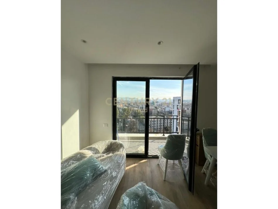 Tirane, shitet apartament 1+1 Kati 11, 69 m² 150.000 € (selvia)