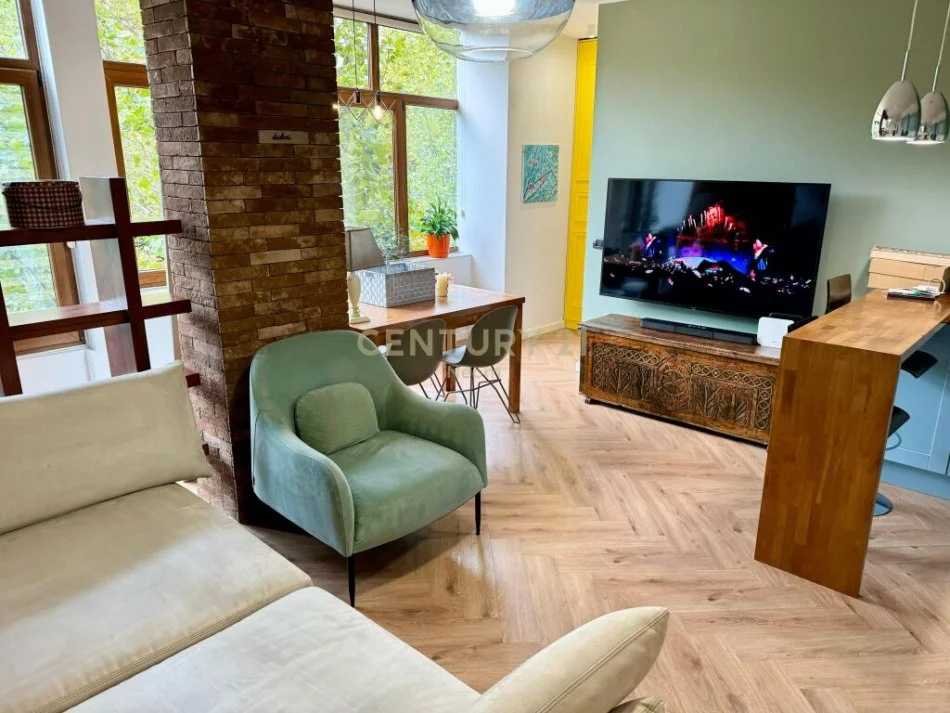 Tirane, shitet apartament 1+1 Kati 3, 67 m² 190.000 € (ish ekspozita)