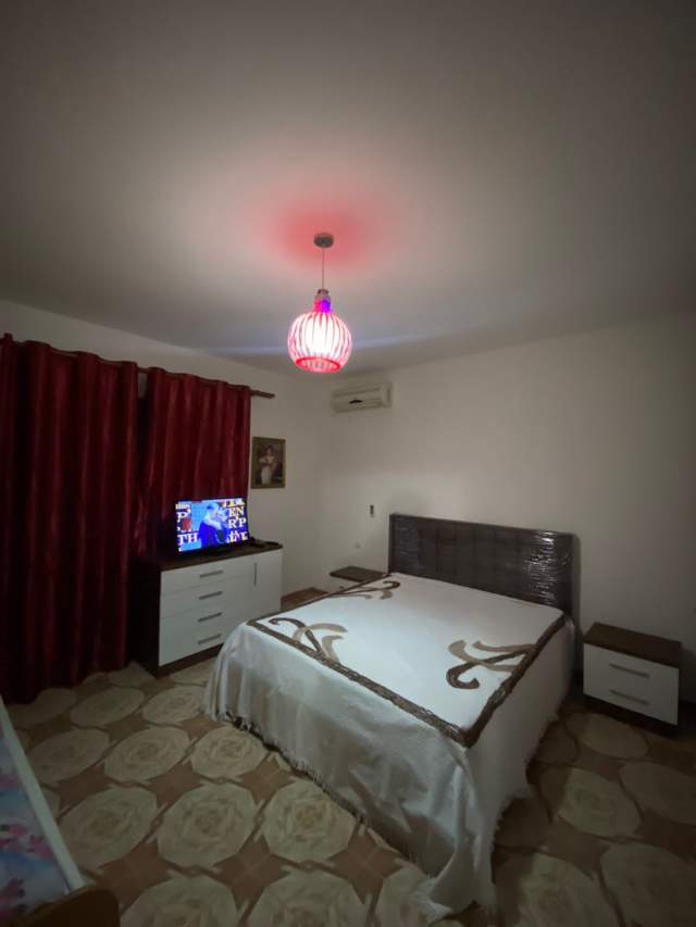 Tirane, jepet me qera apartament 1+1+A+BLK Kati 1, 70 m² 265 Euro (5 Maji)