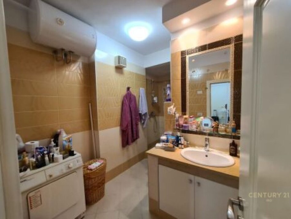 Tirane, jepet me qera apartament 1+1 Kati 6, 51 m² 550 € (RRUGA E ELBASANIT!)