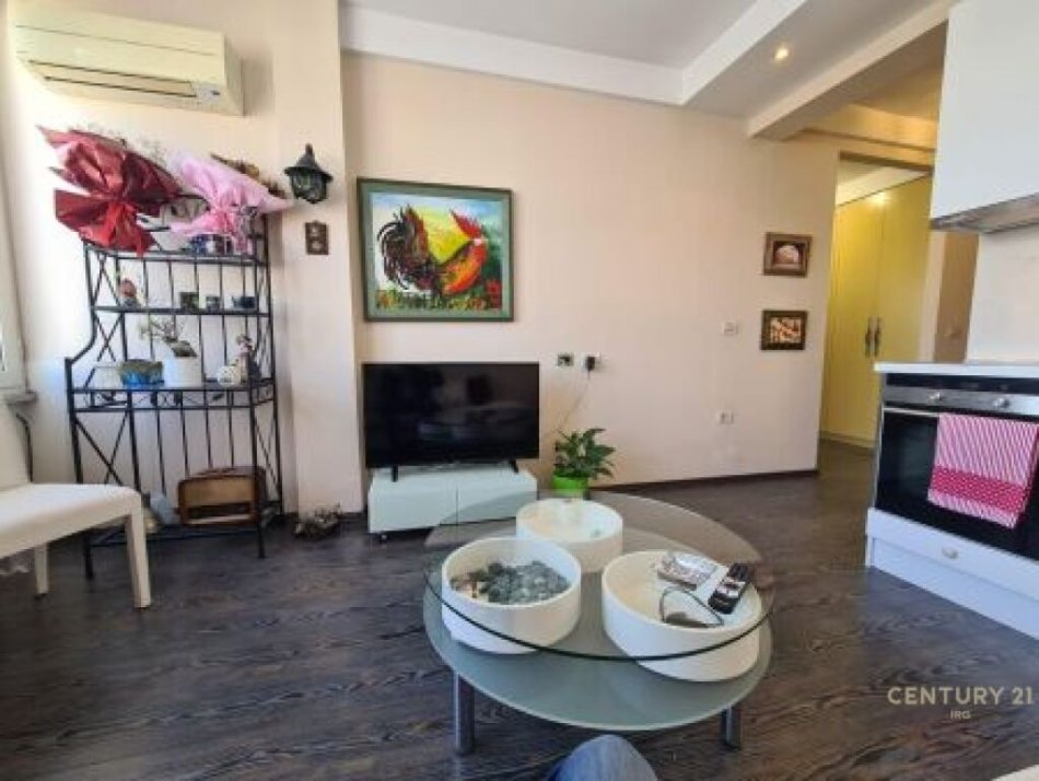 Tirane, jepet me qera apartament 1+1 Kati 6, 51 m² 550 € (RRUGA E ELBASANIT!)