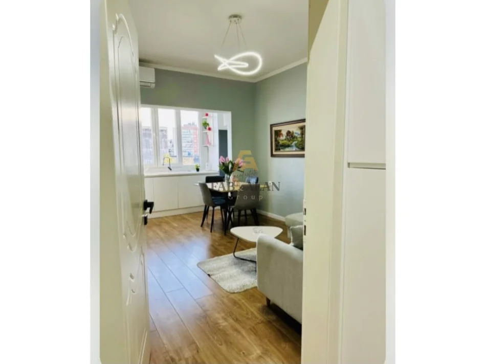 Tirane, shitet apartament 2+1+Ballkon Kati 4, 102 m² 210.000 € (Ali Demi)