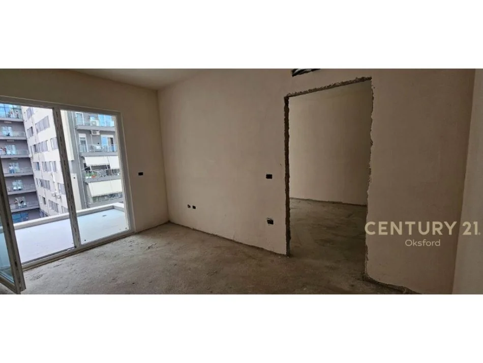 Tirane, shitet 1+1+Aneks+Ballkon Kati 3, 70 m² 108.000 € (laprake)