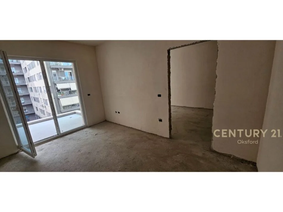 Tirane, shitet 1+1+Aneks+Ballkon Kati 3, 70 m² 108.000 € (laprake)