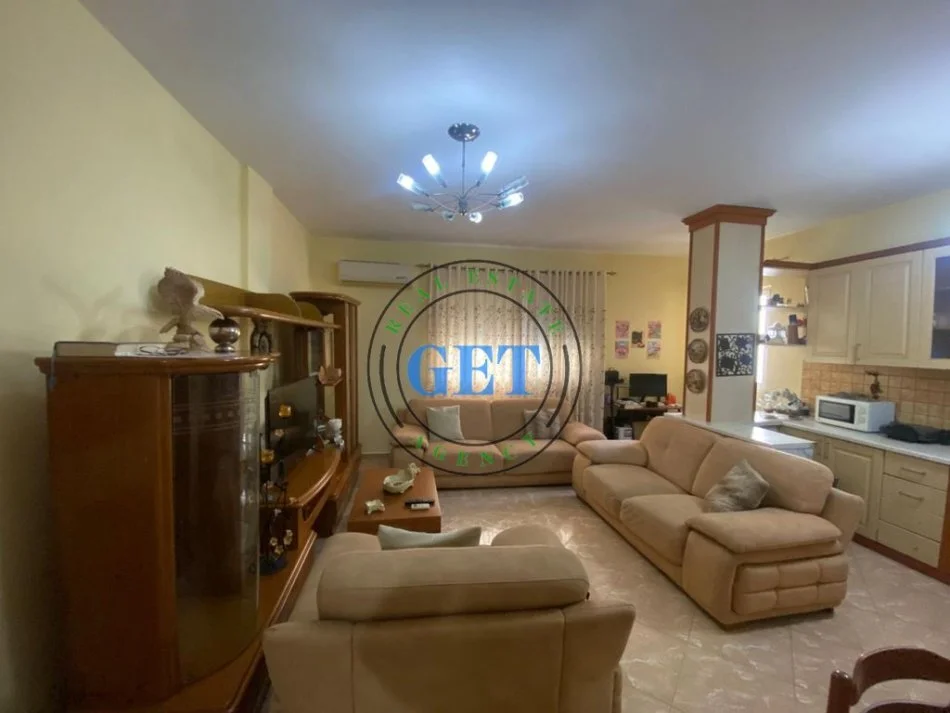 Durres, shitet apartament 2+1 Kati 2, 88 m² 110.000 € (Prane Shkolles "Qemal Mici", Durres)