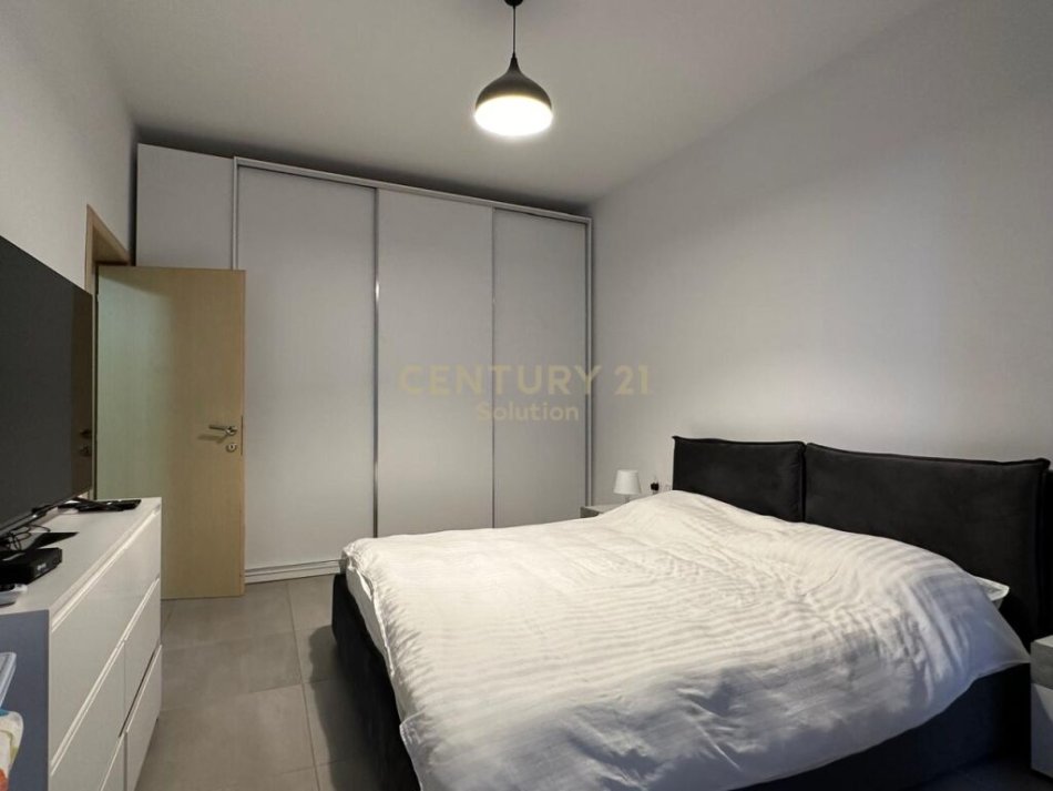 Tirane, jepet me qera apartament 2+1 Kati 4, 65 m² 600 € (NE &quot;MYSLYM SHYR&quot;)