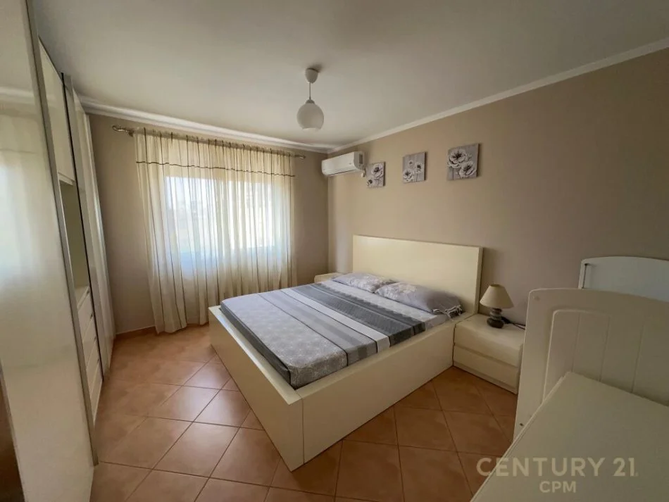 Tirane, Jepet me qera apartament 2+1 Kati 5, 64 m² (kopshti botanik)