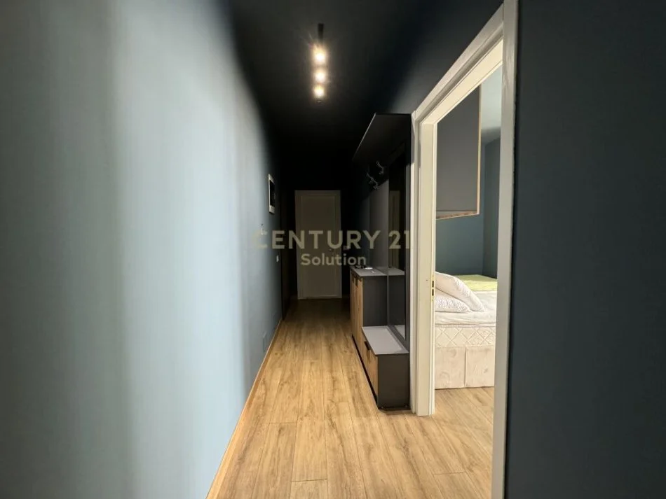 Tirane, shitet apartament 2+1+Ballkon Kati 7, 106 m² 150.000 € (grand gallery)