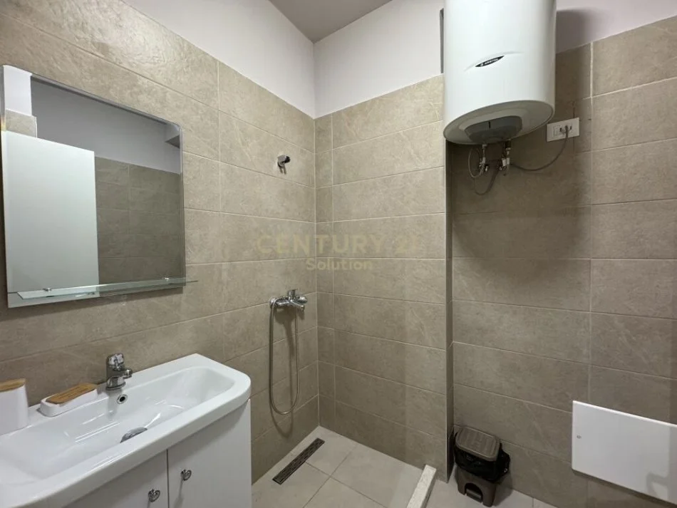 Tirane, shitet apartament 2+1+Ballkon Kati 7, 106 m² 150.000 € (grand gallery)