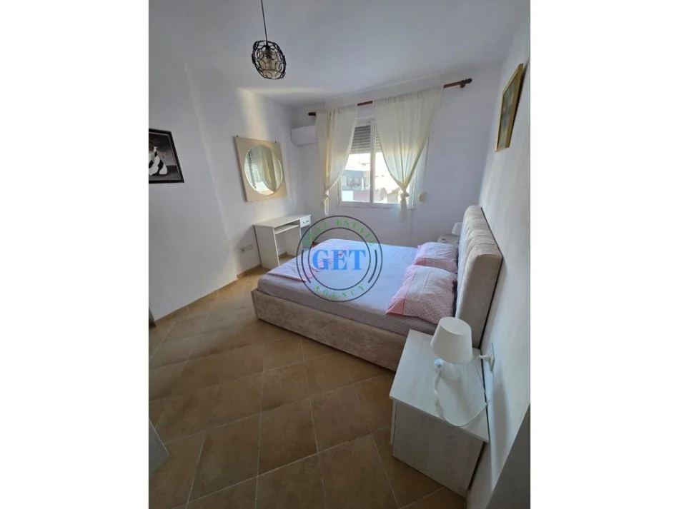 Durres, jepet me qera apartament 2+1 Kati 4, 80 m² 400 € (Plazh)