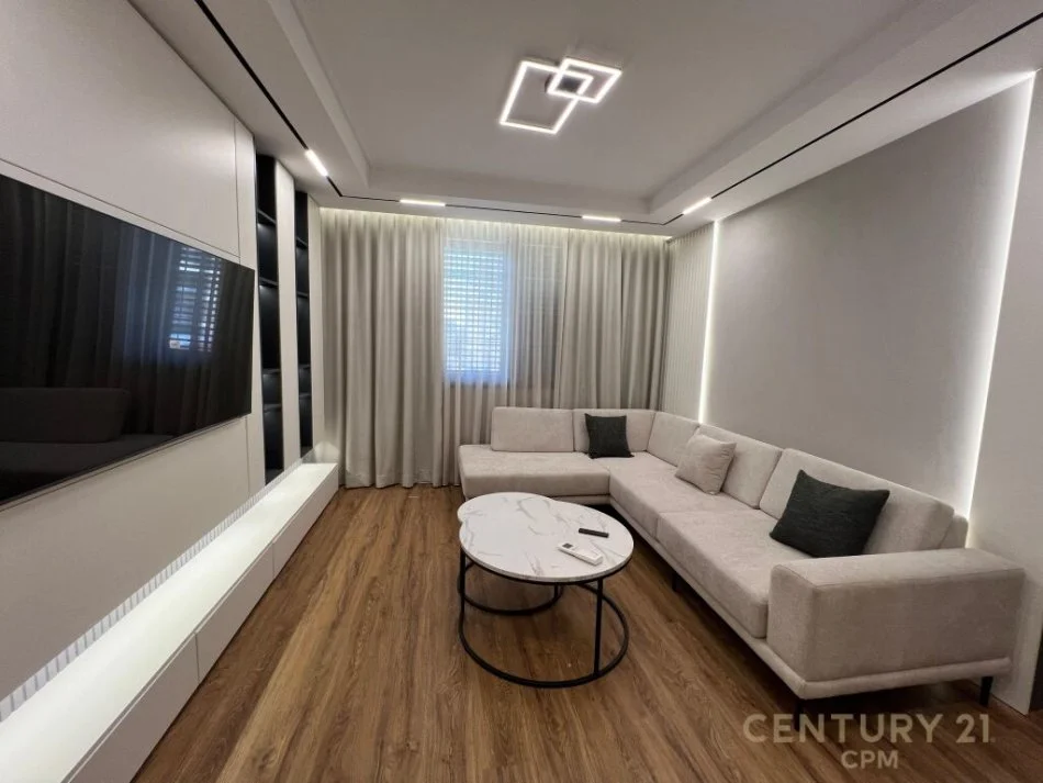 Tirane, jepet me qera apartament 2+1 Kati 2, 97 m² 1.500 € (sheshi willson)