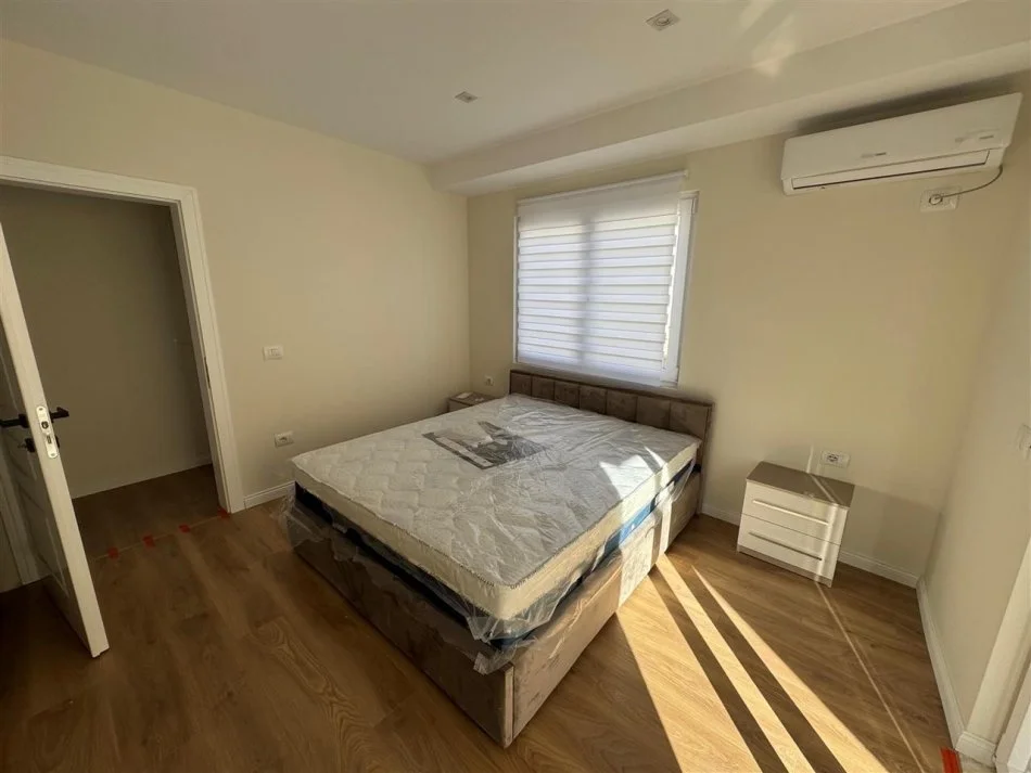 Shqiperi, jepet me qera apartament 1+1 Kati 2, 60 m² 650 € 