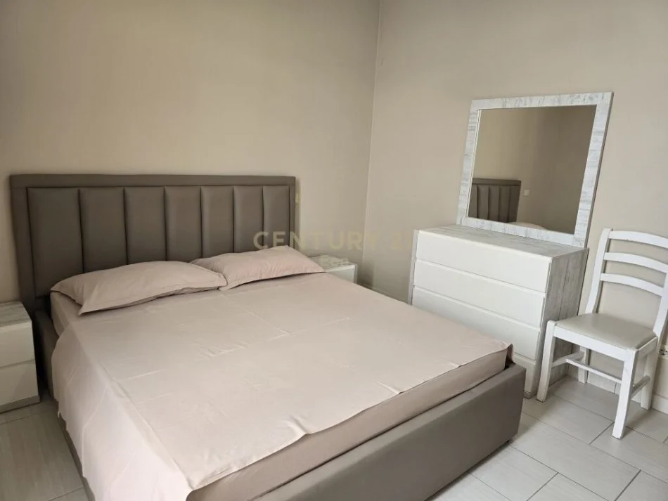 Durres, jepet me qera apartament 1+1 Kati 4, 60 m² 300 € 