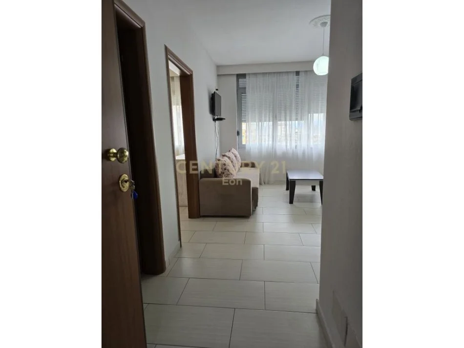 Durres, jepet me qera apartament 1+1 Kati 4, 60 m² 250 € 