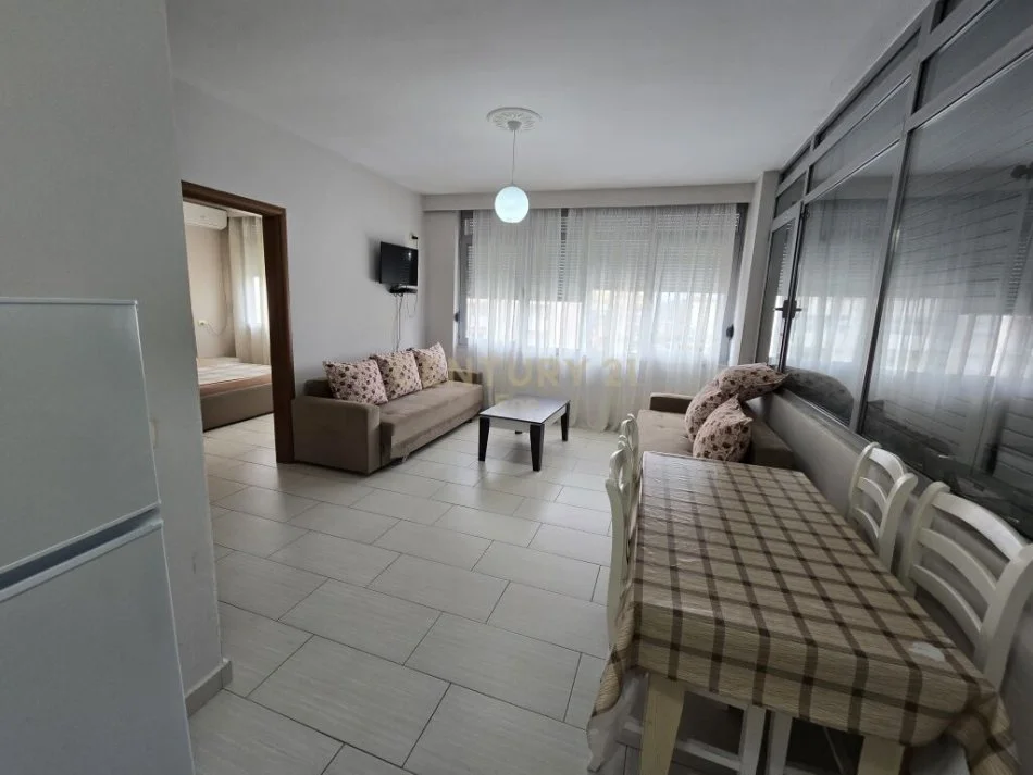 Durres, jepet me qera apartament 1+1 Kati 4, 60 m² 250 € 