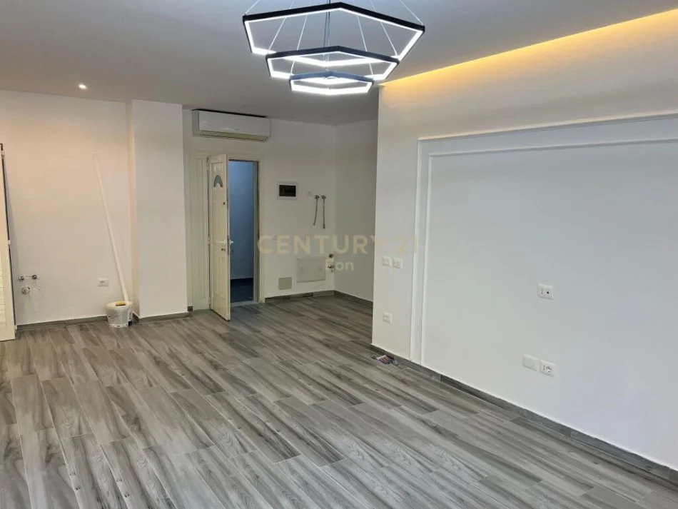 Durres, shitet apartament 2+1 Kati 7, 95 m² 140.000 € 