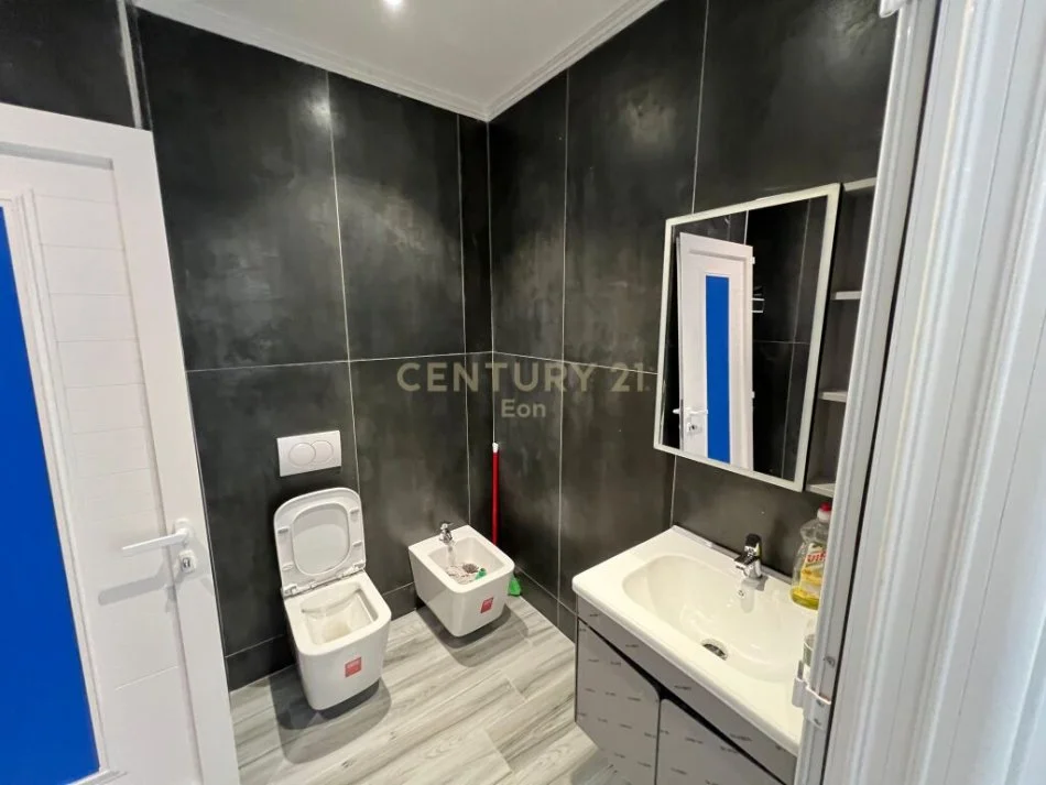 Durres, shitet apartament 2+1 Kati 7, 95 m² 140.000 € 
