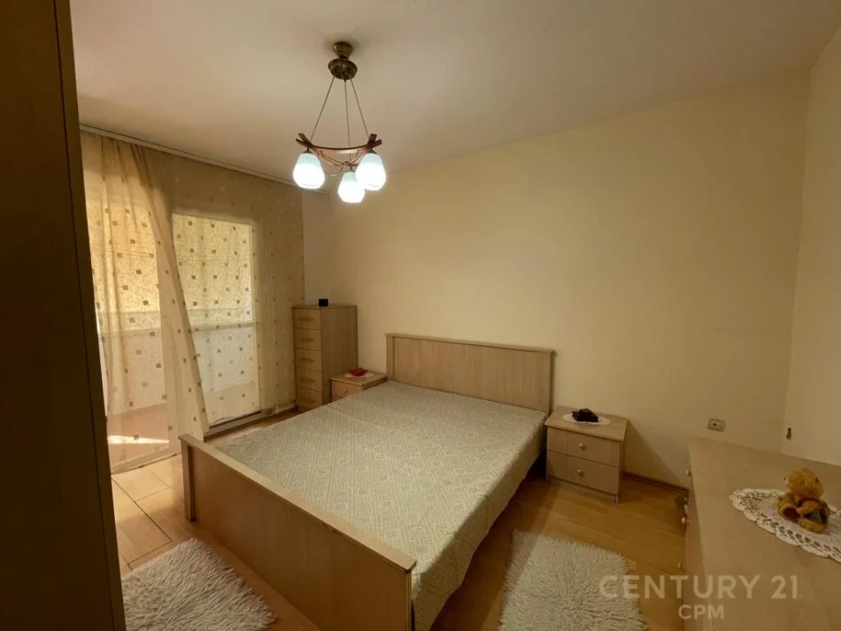 Tirane, shitet apartament 2+1+Ballkon Kati 3, 81 m² 120.000 € (Fusha Ali Dem)