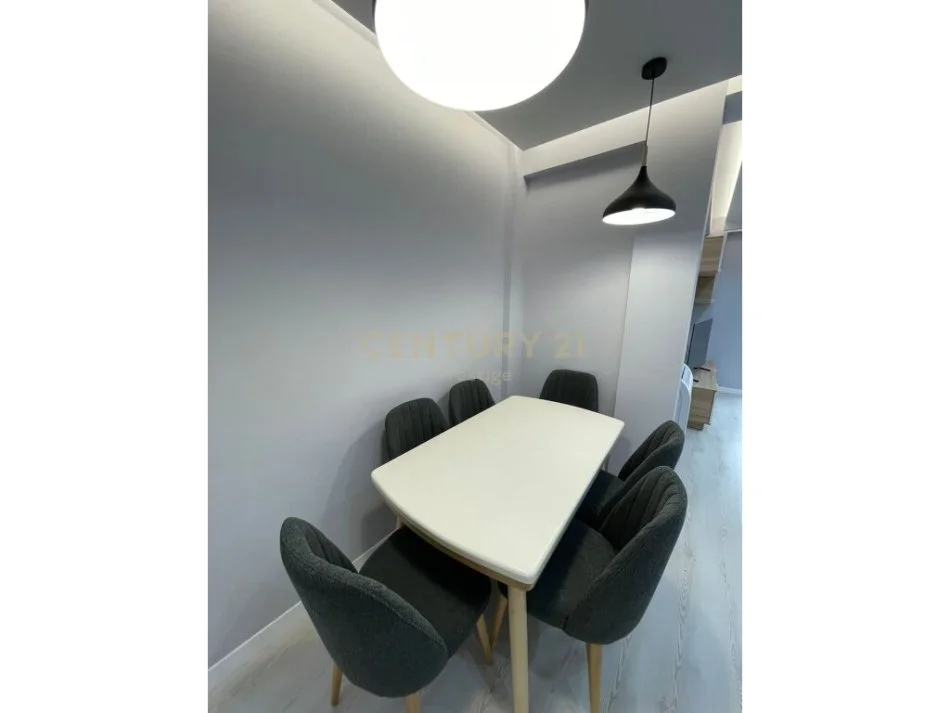 Tirane, jepet me qera apartament 2+1 Kati 7, 100 m² 750 € (rruga e elbasanit)