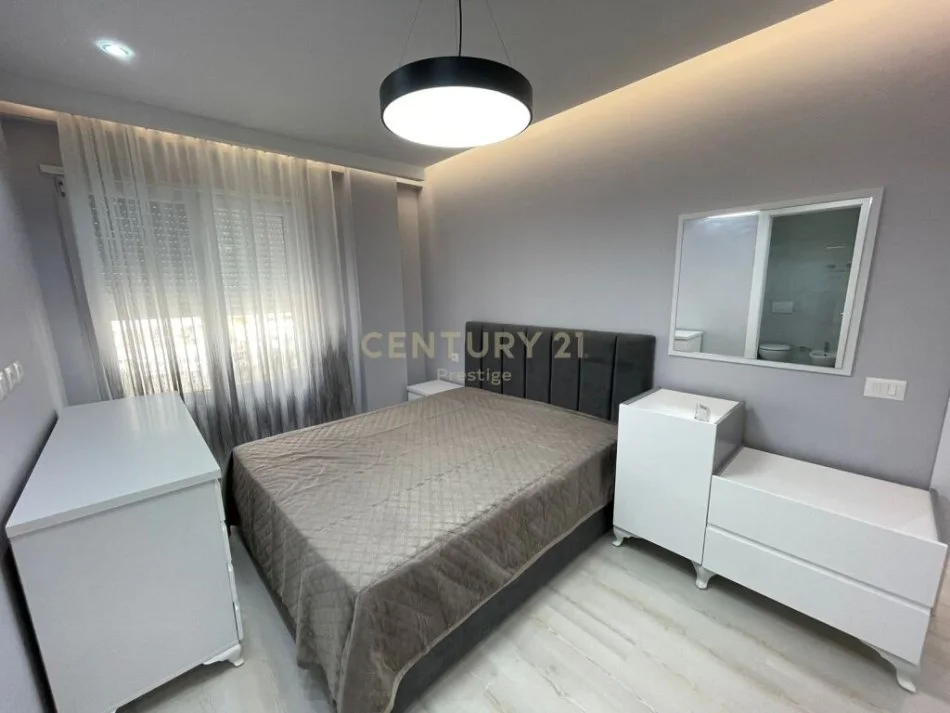 Tirane, jepet me qera apartament 2+1 Kati 7, 100 m² 750 € (rruga e elbasanit)
